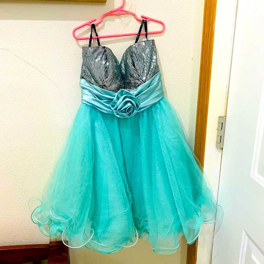 Junior Strapless dress